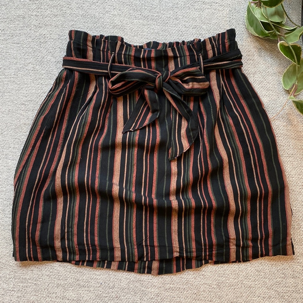Autumn stripped tie from skirt small American Eagle